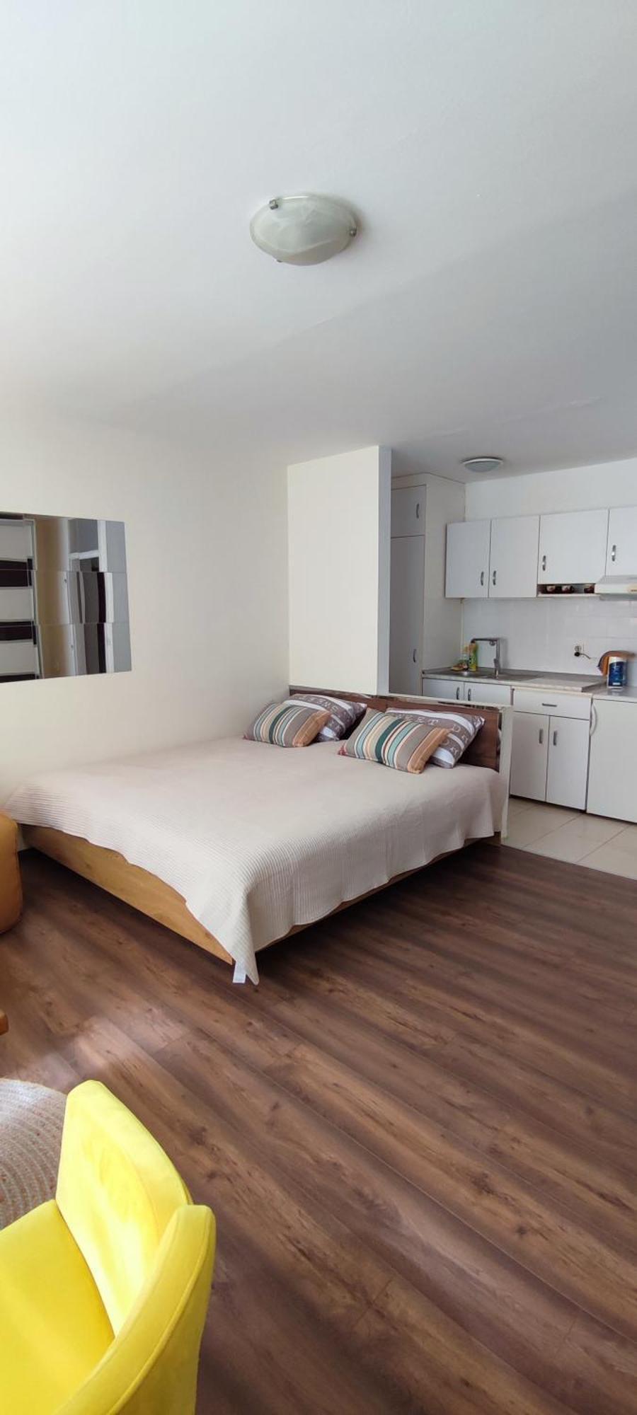 Scandi Apartment *